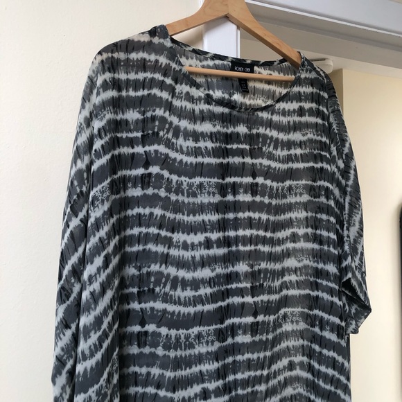 Ronen Chen ‘Emma’ oversized drape Top in Neptune Print (tiedye grey/black/white) - Picture 10 of 13